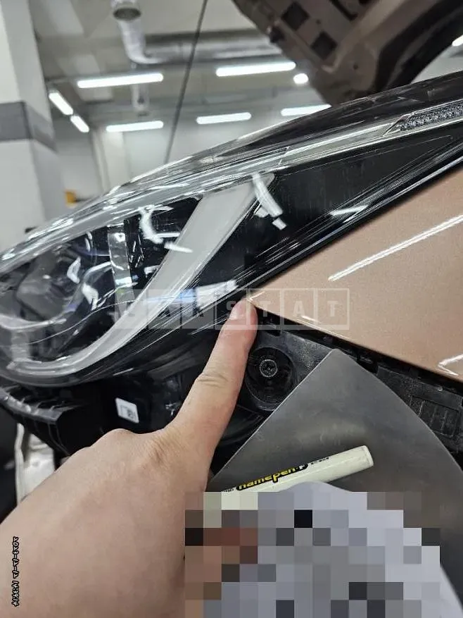 Photo 2 of 69: 2018 Infiniti Q30, VIN SJKCH53E7JA061445 — Korean insurance auction