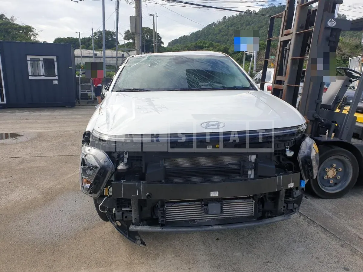 Photo 2 of 7: 2023 Hyundai Kona — Korean insurance auction
