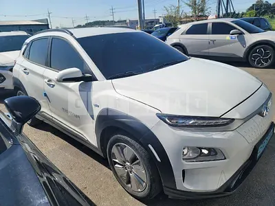 Photo 1 of 13: 2020 Hyundai Kona Electric, VIN KMHK281GFLU121496 — Korean insurance auction