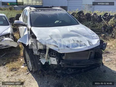 Photo 1 of 9: 2015 Hyundai Santa Fe, VIN KMHSW81UBGU552392 — Korean insurance auction