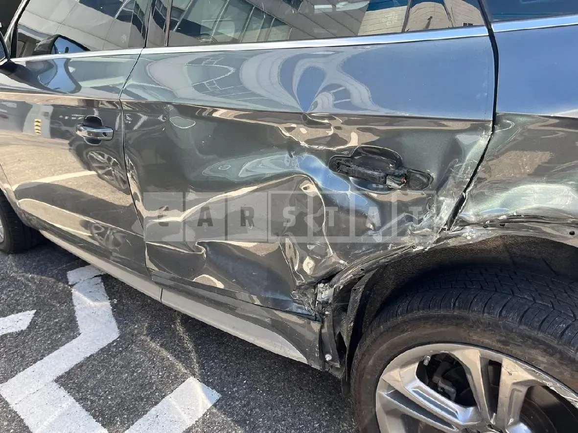 Photo 2 of 12: 2020 Audi Q5 40 TDI quattro — Korean insurance auction