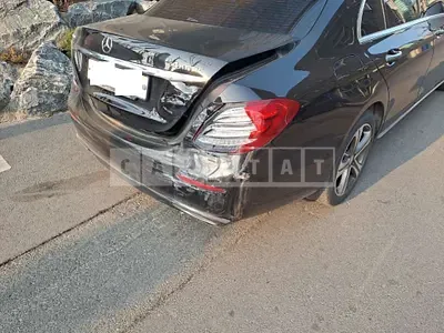 Photo 1 of 16: 2017 Mercedes-Benz E300, VIN WDDZF4JB3HA195228 — Korean insurance auction