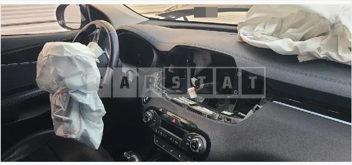 Photo 2 of 9: 2015 Kia Sorento — Korean insurance auction