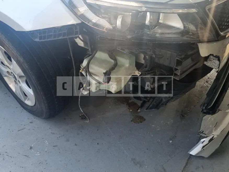 Photo 2 of 13: 2015 Kia K5 2.0(LPG) — Korean insurance auction