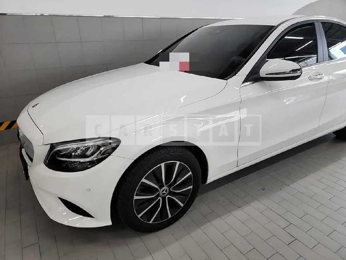 Photo 2 of 70: 2020 Mercedes-Benz C200, VIN W1KWF8AB7LR571689 — Korean insurance auction