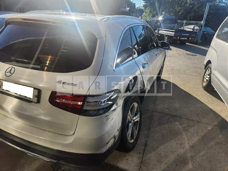 Photo 2 of 42: 2016 Mercedes-Benz GLC220d 4Matic, VIN WDC0G0FB7GF038878 — Korean insurance auction