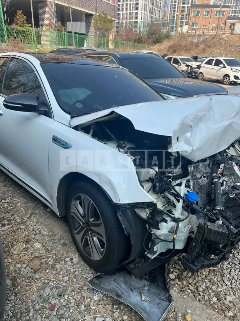Photo 2 of 7: 2018 Kia K5, VIN KNAGW41EBJA019645 — Korean insurance auction