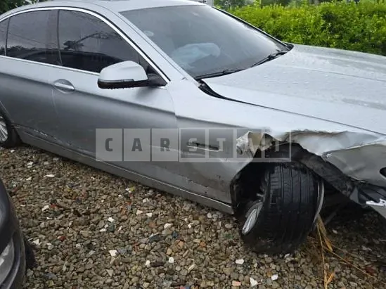 Photo 2 of 16: 2016 BMW 528i — Korean insurance auction