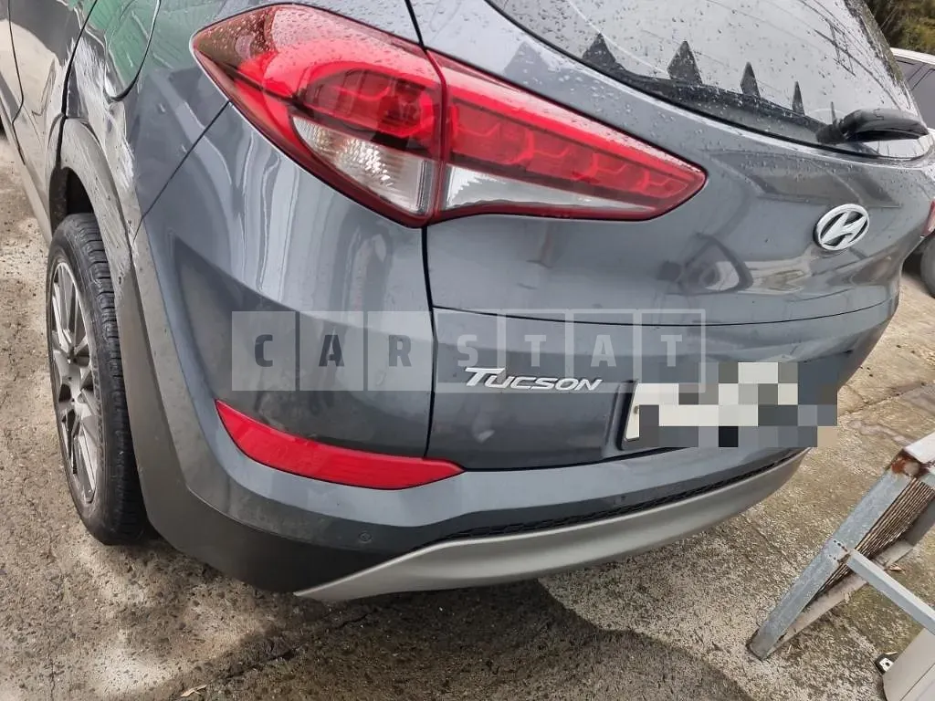 Photo 2 of 10: 2018 Hyundai Tucson TL 1.7, VIN KMHJ5815GJU696427 — Korean insurance auction
