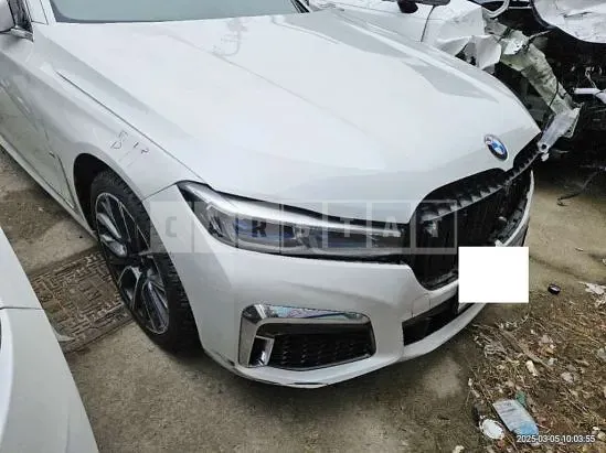 Photo 2 of 44: 2020 BMW 740Li xDrive M Sport Package — Korean insurance auction