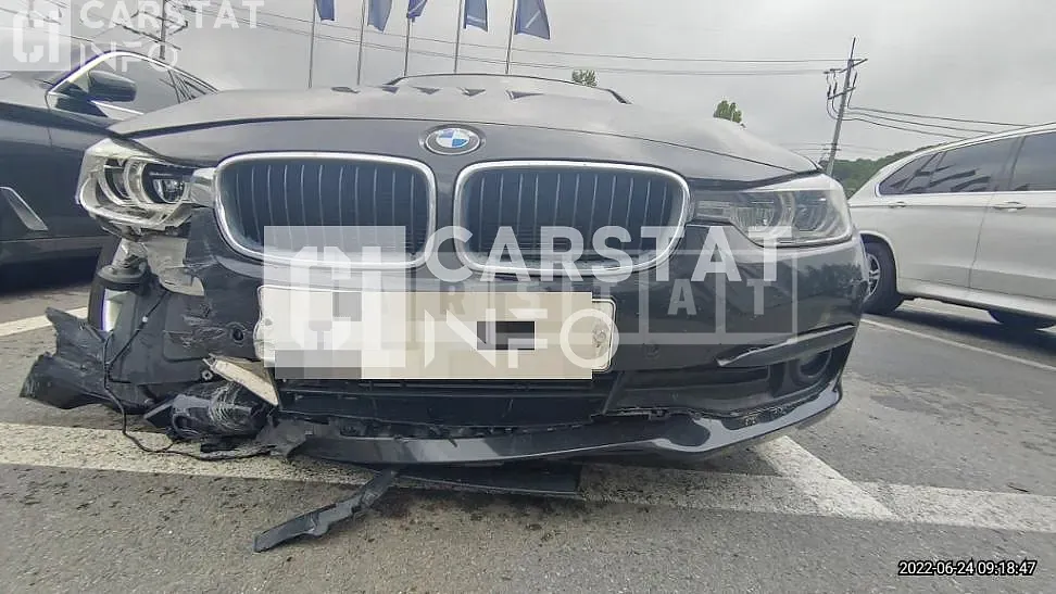 Photo 2 of 37: 2017 BMW 320d, VIN WBA8C5101HA069546 — Korean insurance auction