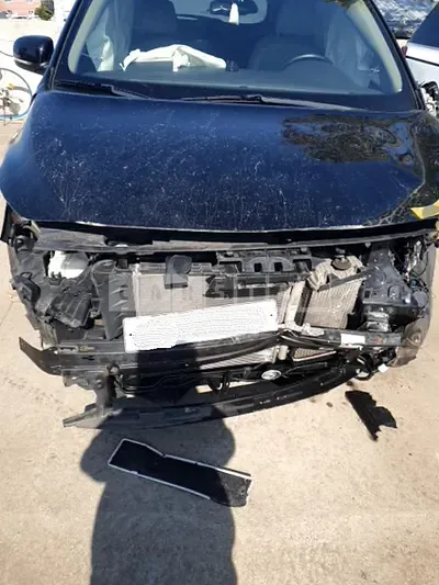 Photo 1 of 28: 2019 Kia Carnival, VIN KNAMB81ABKS490731 — Korean insurance auction