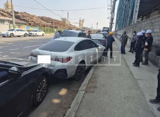 Photo 2 of 10: 2024 BMW i4 eDrive40 — Korean insurance auction