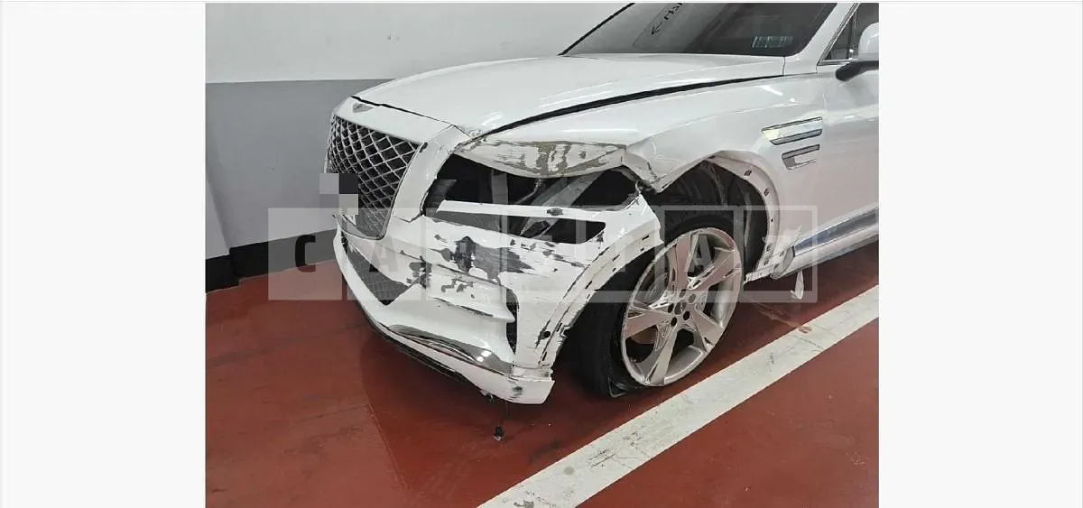 Photo 2 of 17: 2023 Genesis GV80 3.0 — Korean insurance auction