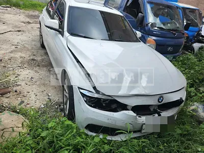 Photo 1 of 5: 2016 BMW 320d, VIN WBA8C5103GK637935 — Korean insurance auction