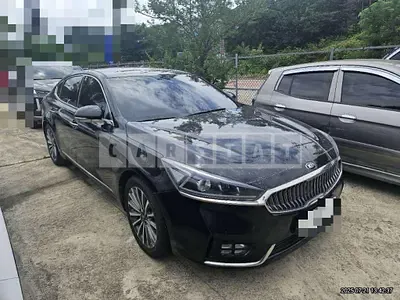 Photo 1 of 19: 2018 Kia K7 — Korean insurance auction