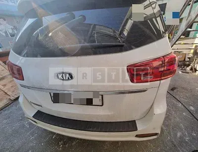 Photo 1 of 38: 2018 Kia Carnival 9 -Seater, VIN KNAMB81ABKS462426 — Korean insurance auction