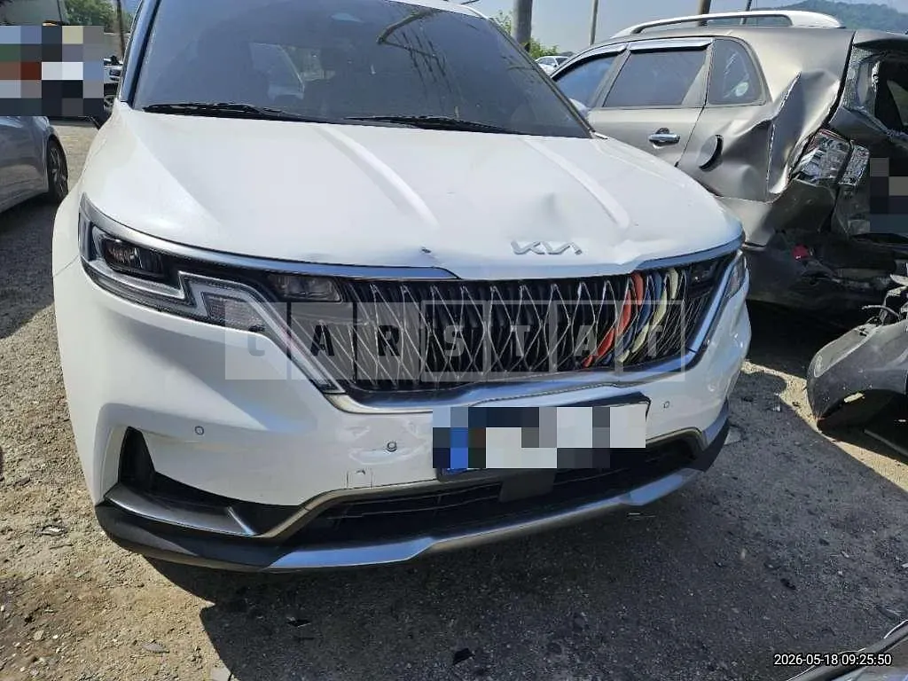 Photo 2 of 15: 2021 Kia Carnivals — Korean insurance auction