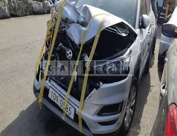 Photo 2 of 11: 2019 Hyundai Tucson, VIN KMHJ381ABKU043629 — Korean insurance auction