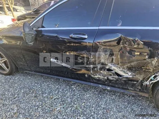 Photo 2 of 12: 2017 Mercedes-Benz C250d 4Matic — Korean insurance auction