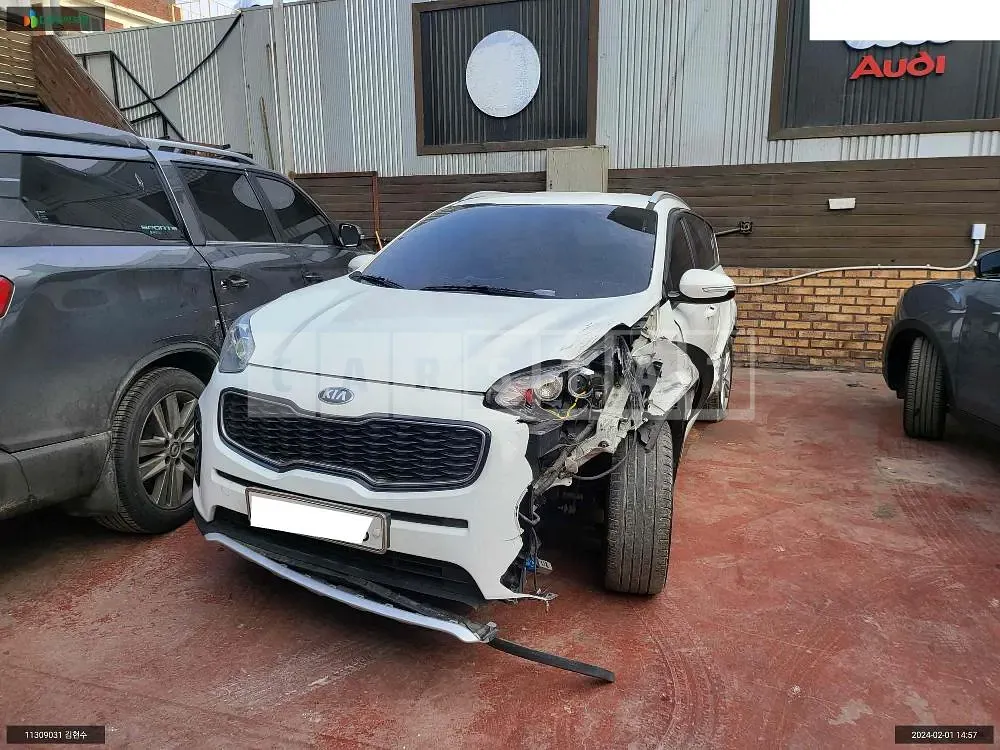 Photo 2 of 15: 2015 Kia Sportage, VIN KNAPM813BGK007055 — Korean insurance auction