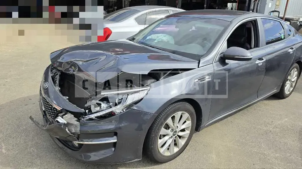 Photo 2 of 26: 2016 Kia K5 — Korean insurance auction