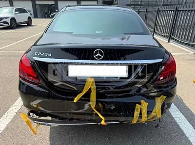 Photo 1 of 12: 2019 Mercedes-Benz C220 d — Korean insurance auction