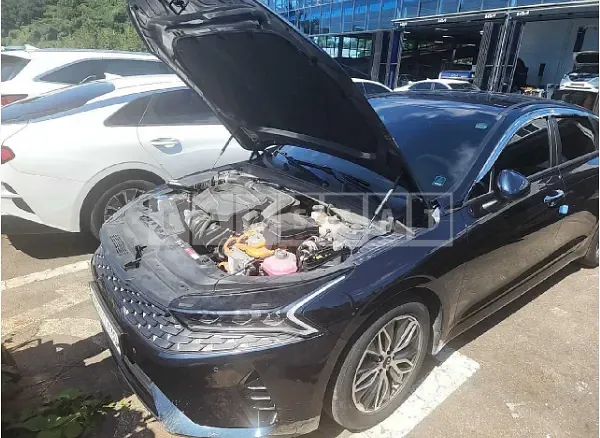 Photo 2 of 6: 2021 Kia K5 — Korean insurance auction