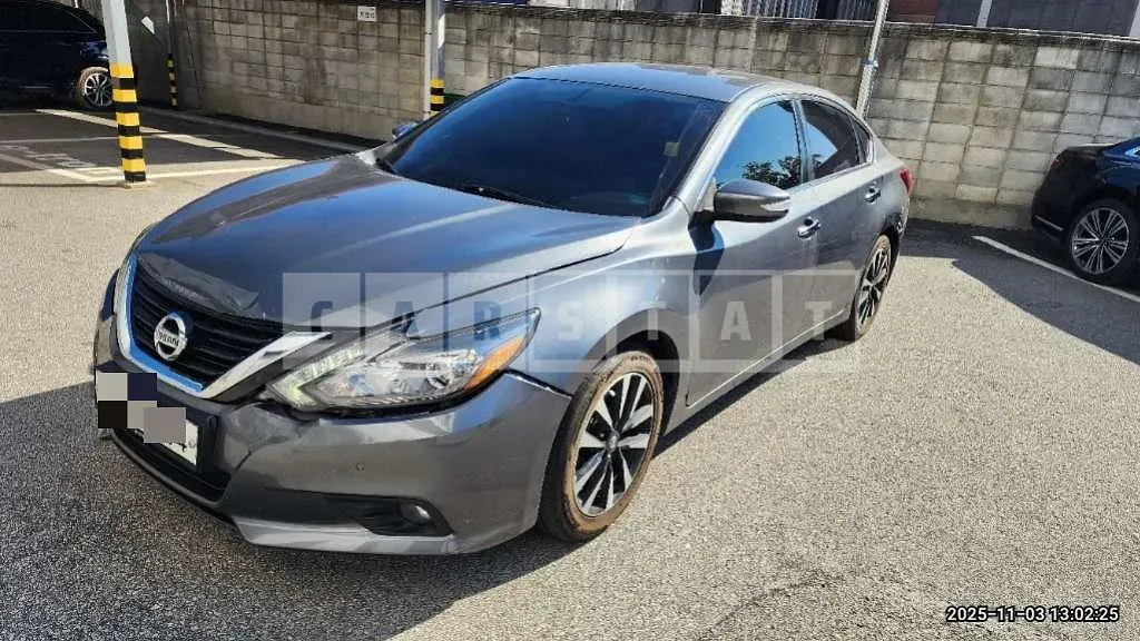 Photo 2 of 34: 2018 Nissan Altima 2.5 — Korean insurance auction