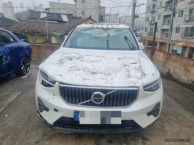 Photo 1 of 13: 2023 Volvo XC40B4 AWD, VIN YV1XZK924P2044886 — Korean insurance auction