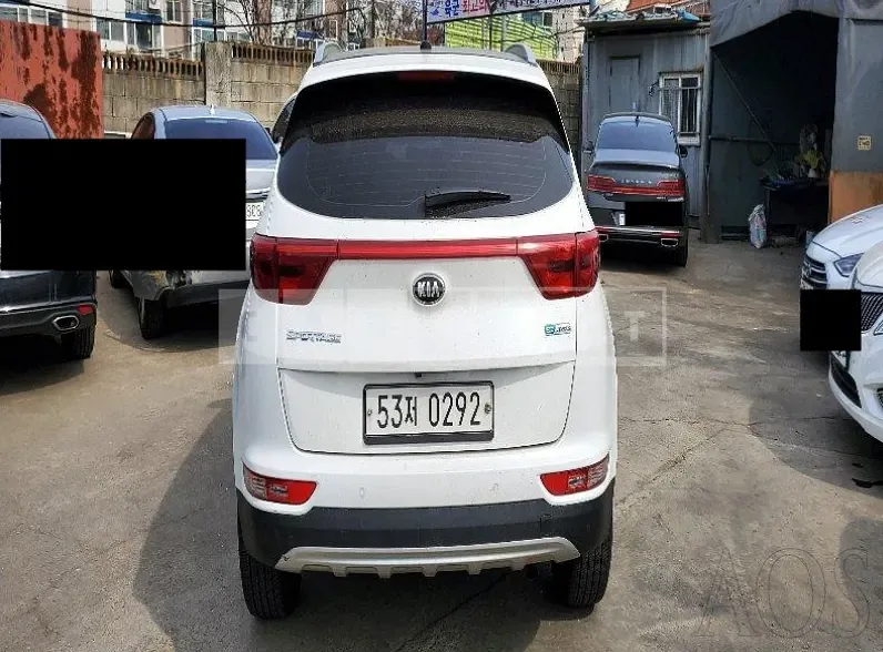 Photo 2 of 35: 2016 Kia Sportage, VIN KNAPM813BGK038217 — Korean insurance auction