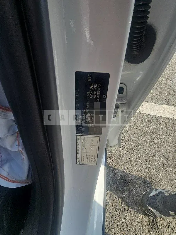 Photo 2 of 37: 2021 Kia K5 2.0 LPI — Korean insurance auction