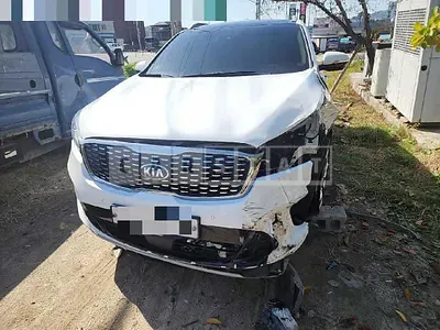 Photo 1 of 22: 2018 Kia Sorento 2.2 (4WD), VIN KNAPK81BDKA499125 — Korean insurance auction