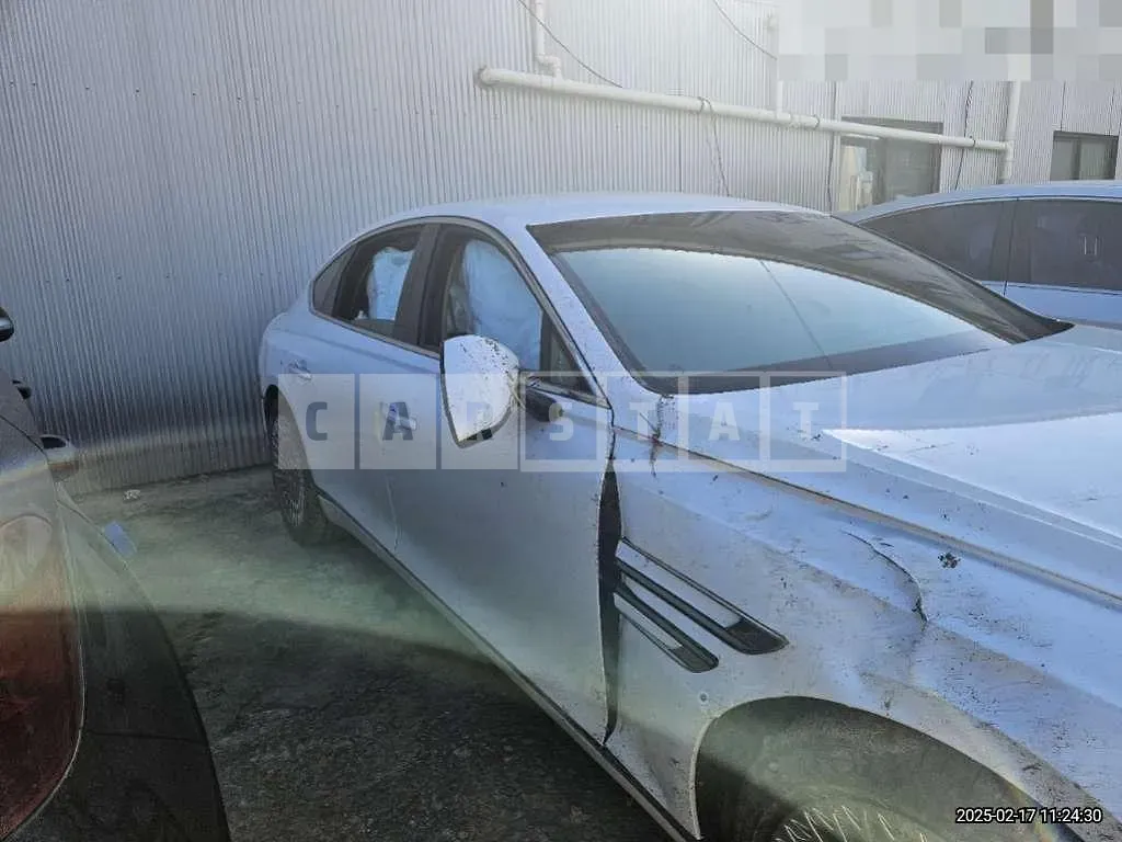 Photo 2 of 25: 2021 Genesis G80 — Korean insurance auction