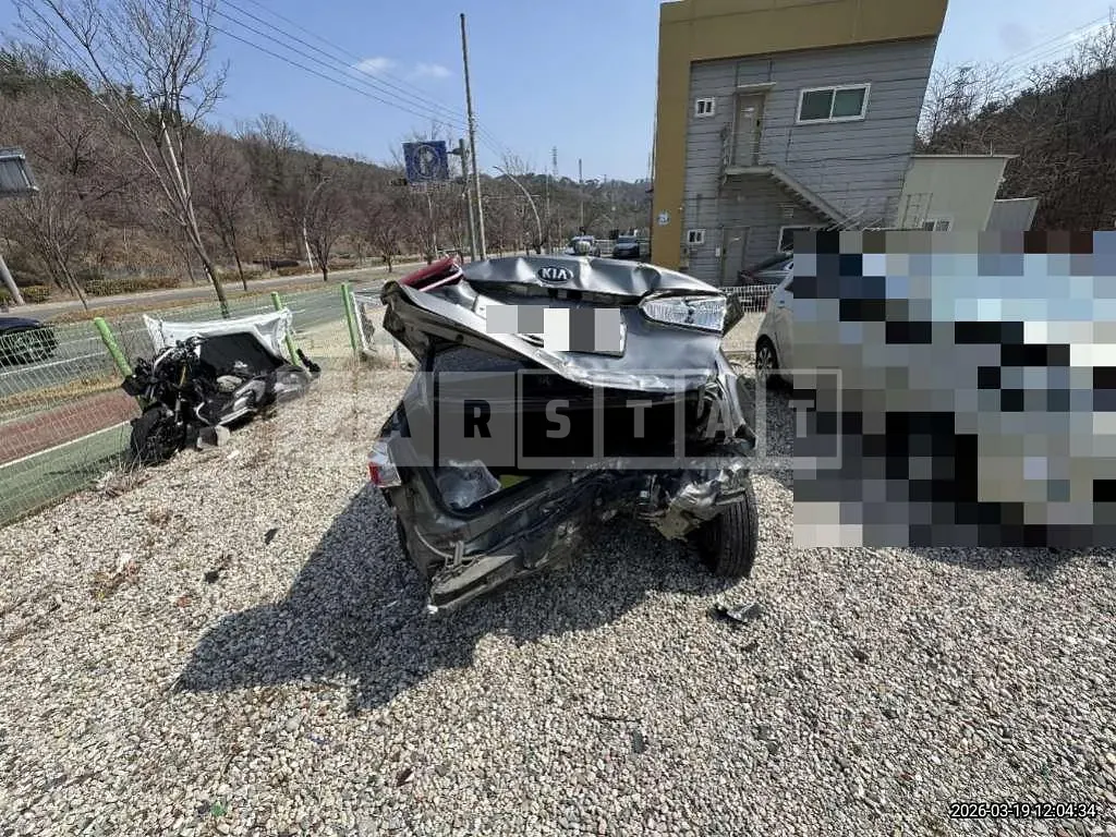 Photo 2 of 6: 2015 Kia Kz — Korean insurance auction