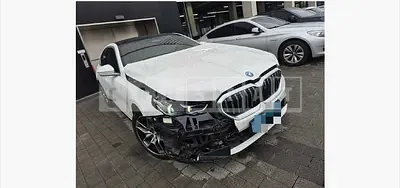 2024 BMW i5 eDrive 40 electric car