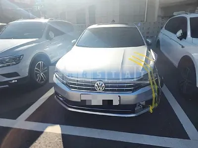 Photo 1 of 8: 2018 Volkswagen Passat 2.0 TSI — Korean insurance auction