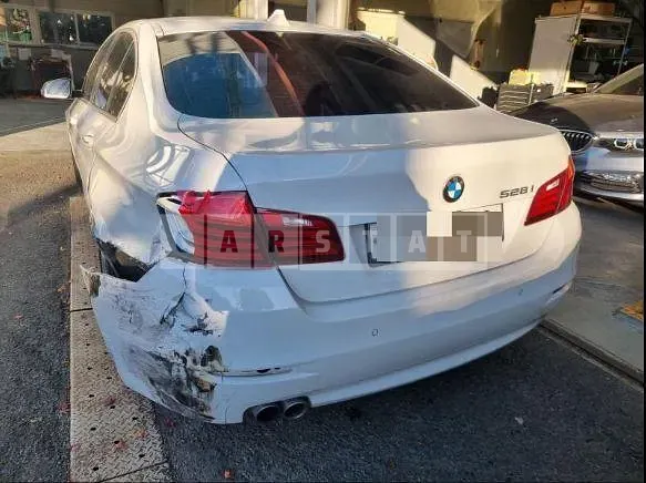 Photo 2 of 26: 2014 BMW 528i — Korean insurance auction