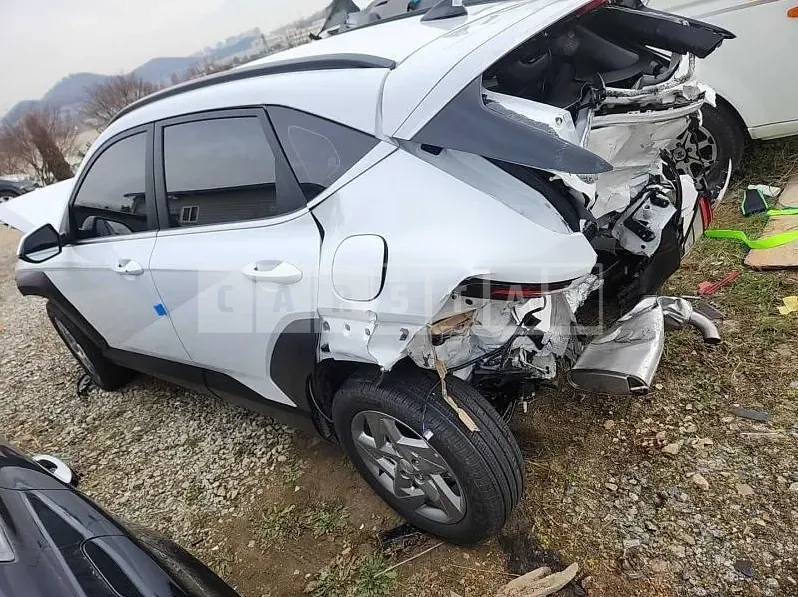 Photo 2 of 25: 2023 Hyundai Kona Hybrid — Korean insurance auction