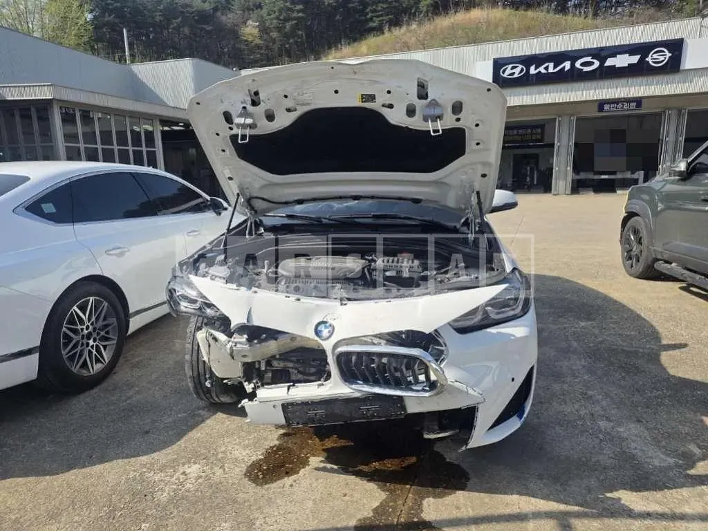 Photo 2 of 21: 2022 BMW X2 xDrive20i — Korean insurance auction