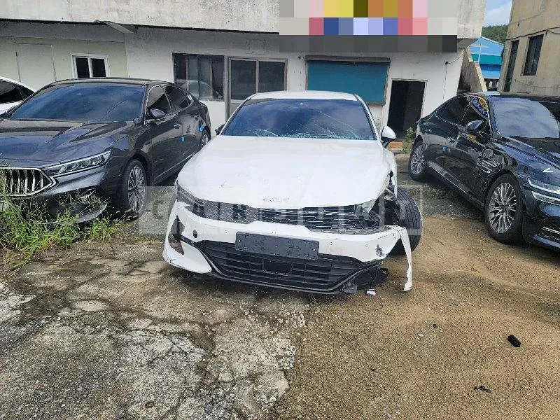 Photo 2 of 54: 2022 Kia K5, VIN KNAG241ABPA203314 — Korean insurance auction
