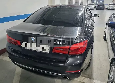 Photo 2 of 9: 2019 BMW 520d, VIN WBAJF3104KWW02934 — Korean insurance auction