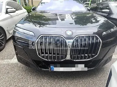 Photo 1 of 29: 2023 BMW 740i xDrive — Korean insurance auction