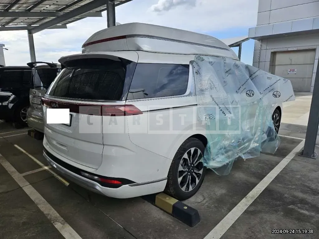 Photo 2 of 18: 2023 Kia Carnival High Limousine — Korean insurance auction