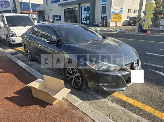 Photo 2 of 26: 2018 Nissan Maxima — Korean insurance auction