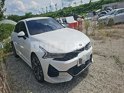 Photo 1 of 10: 2021 Kia K5 — Korean insurance auction