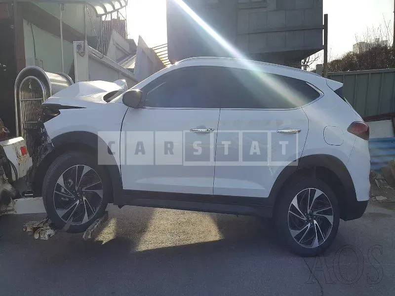 Photo 2 of 15: 2020 Hyundai Tucson, VIN KMHJ5812GLU307701 — Korean insurance auction