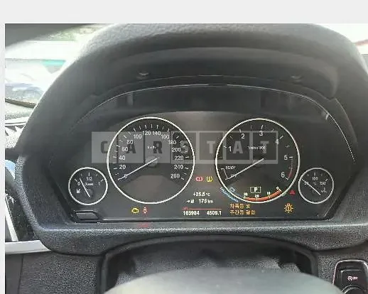 Photo 2 of 9: 2016 BMW 320d — Korean insurance auction