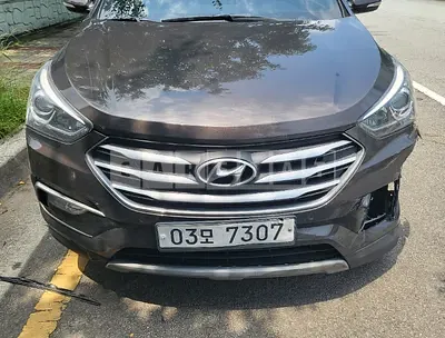 Photo 1 of 36: 2018 Hyundai Santa Fe, VIN KMHSW81UBJU812602 — Korean insurance auction