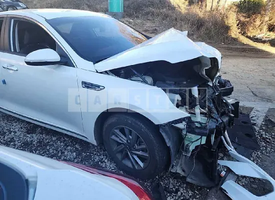 Photo 2 of 9: 2019 Kia K5, VIN KNAGU416BKA294851 — Korean insurance auction